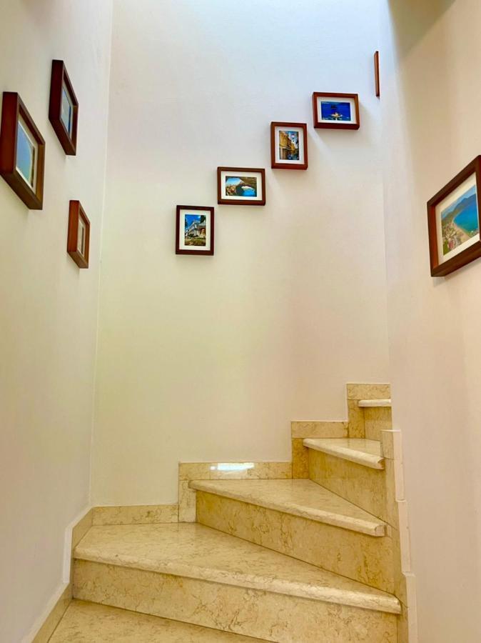 Hill House * Agios Georgios Pagon