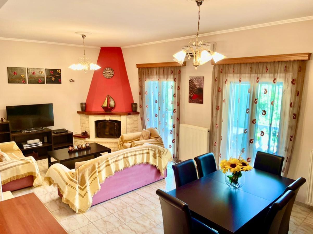 Casa vacanze Hill House Agios Georgios Pagon