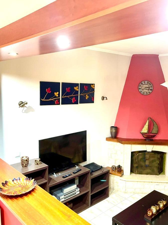 Hill House Casa vacanze Agios Georgios Pagon